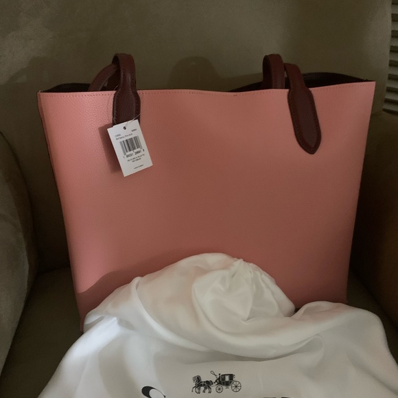 Coach Willow Tote; New with Tags; 10.75 x 13.5; Candy Pink Multi. - Picture 3 of 8